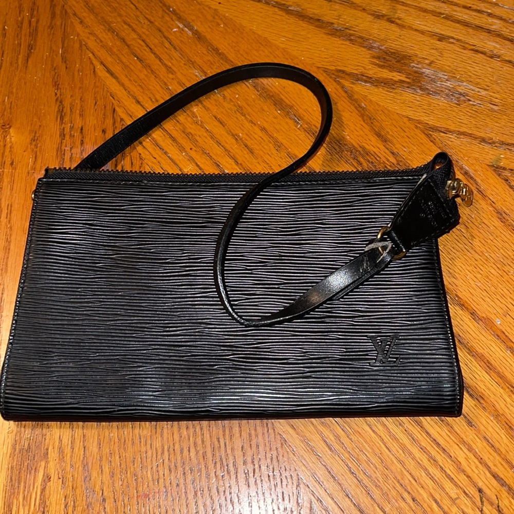 Authentic Louis Vuitton epi pochette bag